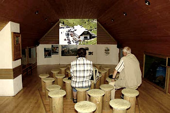 Vortragszimmer.jpg